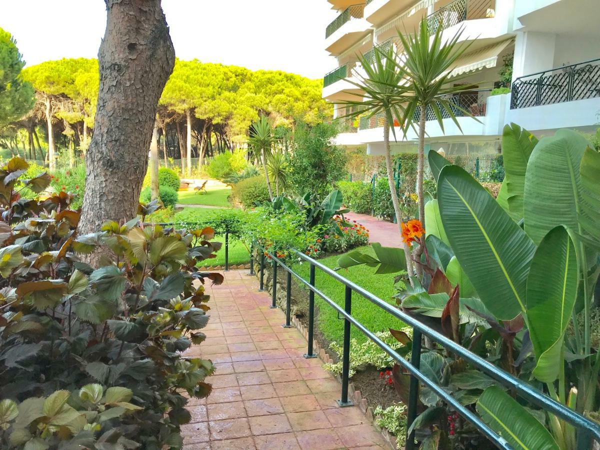 MI CAPRICHO, Beachfront, Grownfloor, Private Garden & Terrace Sitio de Calahonda Exterior foto