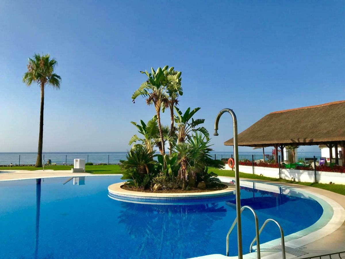 MI CAPRICHO, Beachfront, Grownfloor, Private Garden & Terrace Sitio de Calahonda Exterior foto